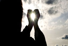 雷火电竞-当绿茵闪电撞上绿衫铁壁！姆巴佩奥运单挑凯尔特人，数据揭秘世纪交锋