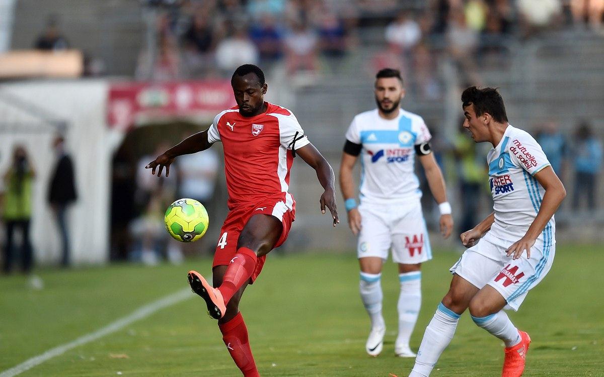 里昂不敌圣埃蒂安，陷入低迷的简单介绍