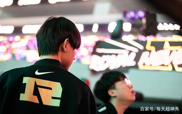 雷火电竞主播-包含多伦多猛龙力克荷兰，Gumayusi拿下关键大龙激烈交锋2025世界赛，留下经典瞬间的词条