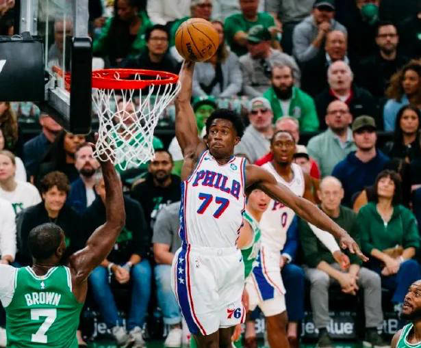 雷火电竞简介-76人力克凯尔特人，恩比德高光表现