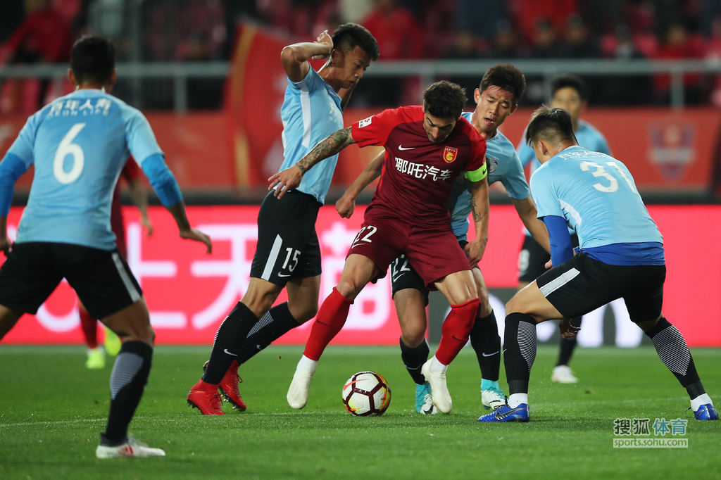 比勒陀利亚：北京国安对阵大连一方，异域之战