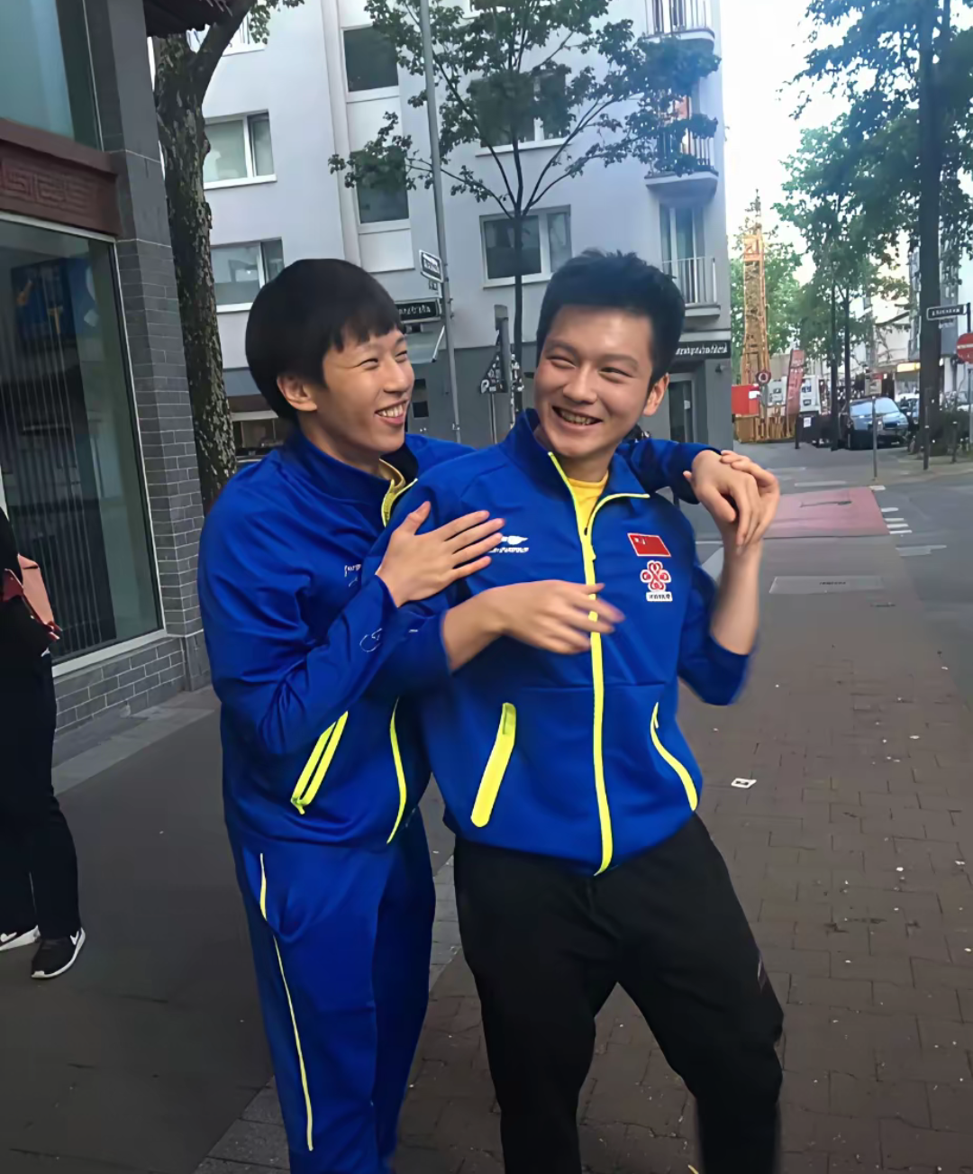 韩国队轻取英格兰队，林高远状态火热