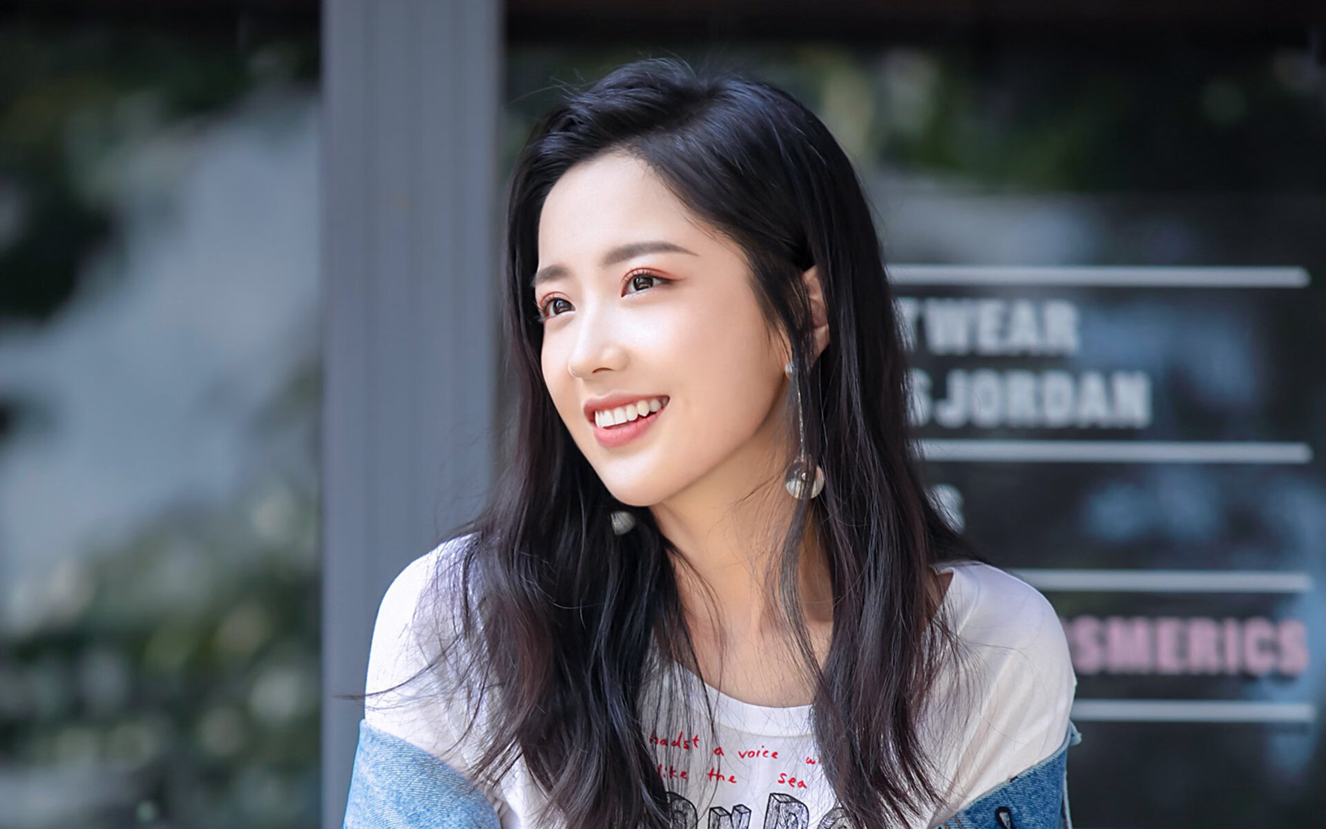 暗夜中的微光,马刺险胜活塞,一场关于尊严与未来的排名暗战