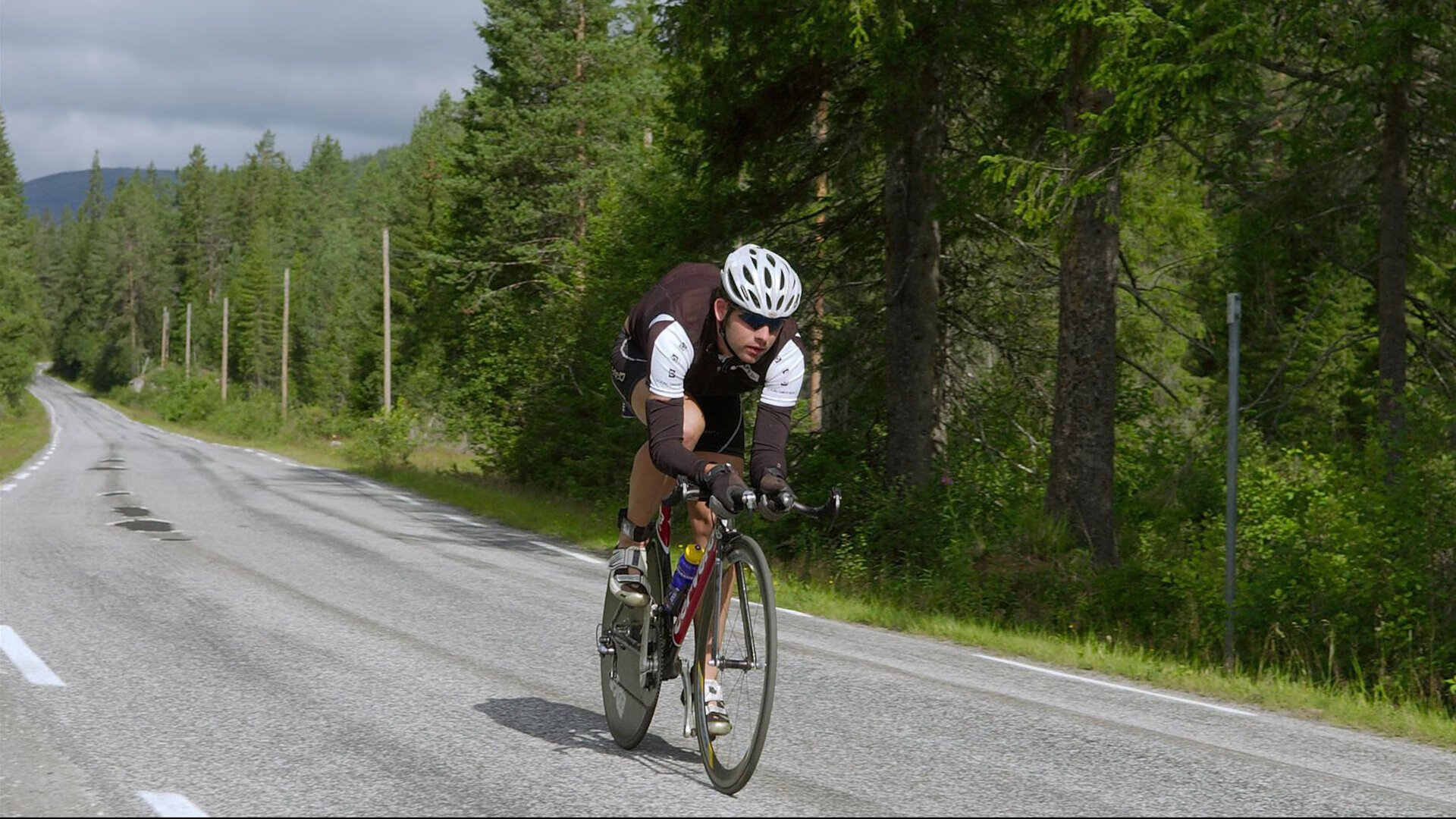 铁幕之下，钥匙转动，阿坎吉在奥运生死战中接管比赛